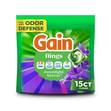 Gain Flings Liquid Washing Detergent pacs with Odor Defense + Color Guard, Moonlight Breeze Scent, 15 Count, 4-In-1 liquid laundry detergent pacs (Oxi, up to all day scent, Febreze Odor Defense and color guard), clean & fresh