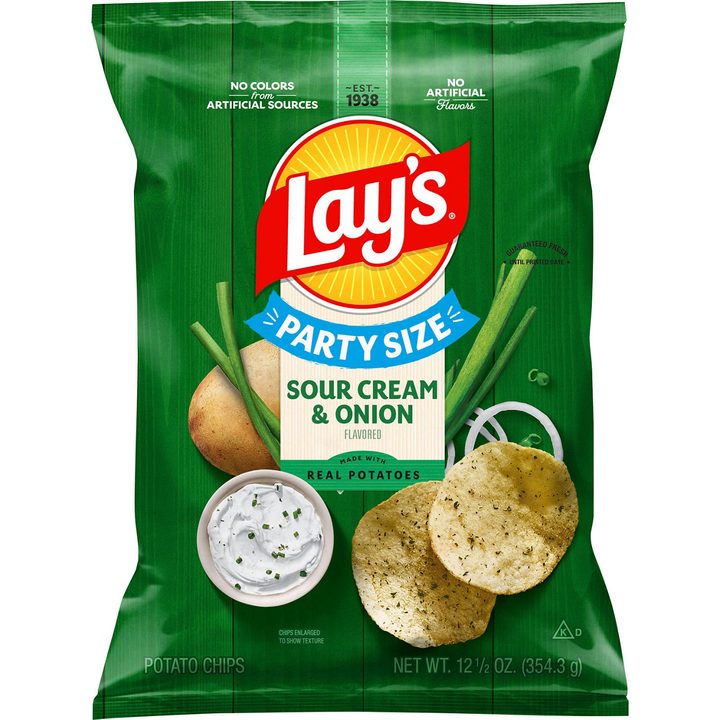 Lay's Potato Chips Sour Cream & Onion Flavored 12 1/2 Oz — view 3