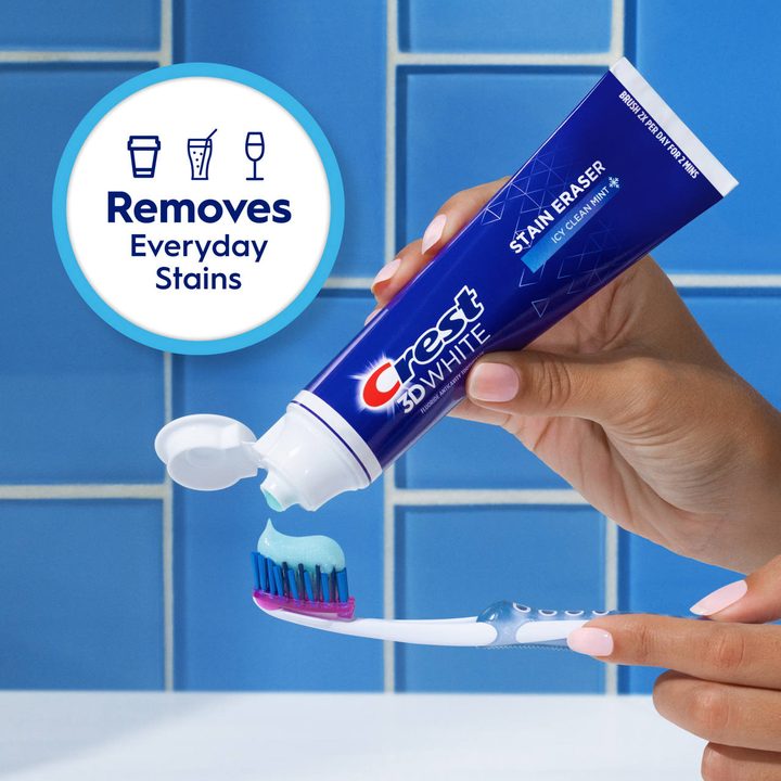 Crest 3D White Stain Eraser Teeth Whitening Toothpaste, Stain Eraser Icy Clean Mint, 3.8 oz, Pack of 2 — view 3