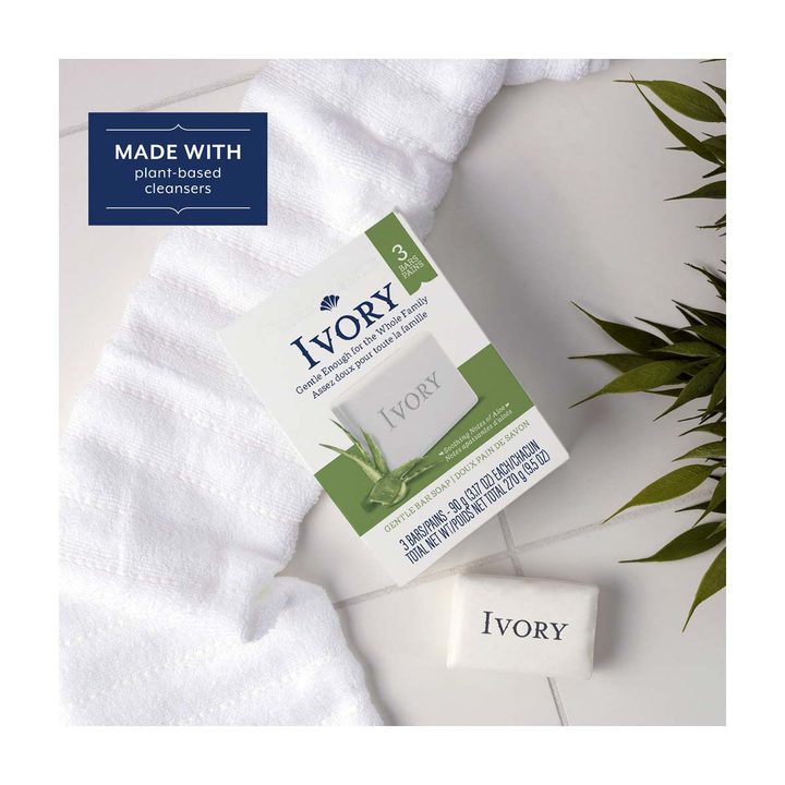 Ivory Gentle Bar Soap Soothing Notes of Aloe 3.17 oz., 3 Count — view 3