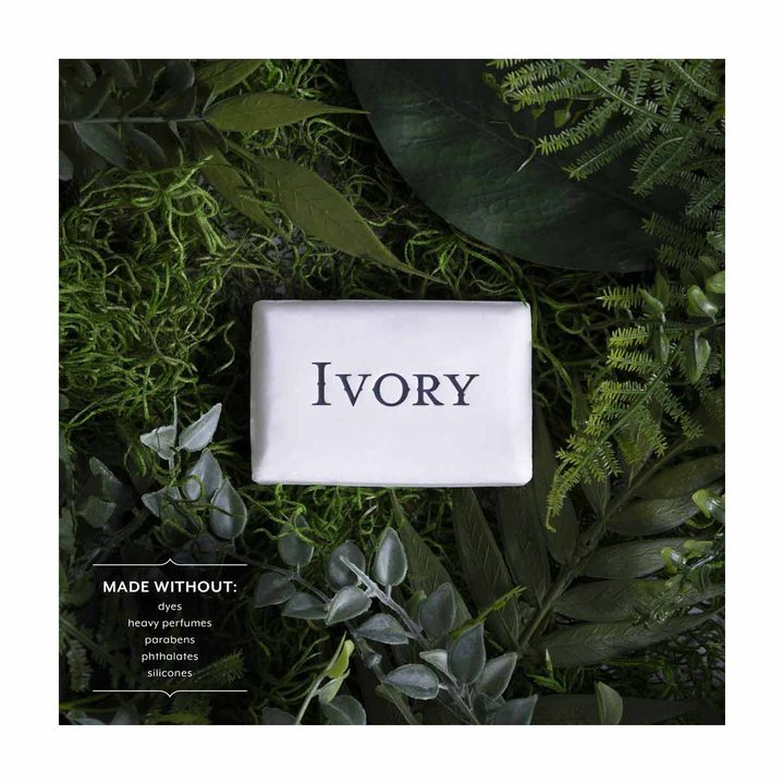 Ivory Gentle Bar Soap Soothing Notes of Aloe 3.17 oz., 3 Count — view 4