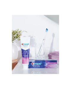 Crest 3D White Radiant Mint Toothpaste, 3.8 oz, 2 ct — view 2